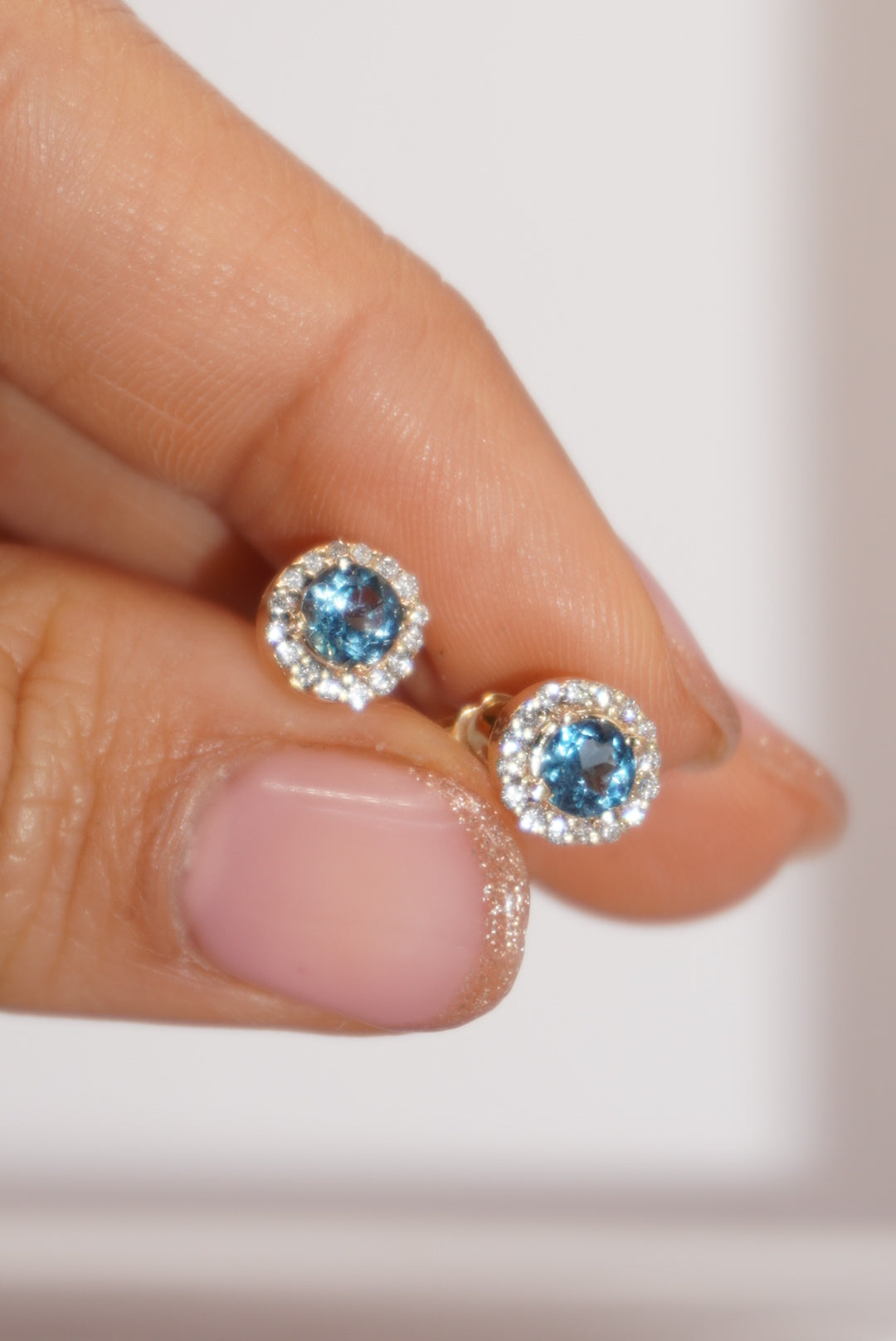 TOPOS HALO TOPACIO LONDON BLUE & DIAMANTES DE LABORATORIO