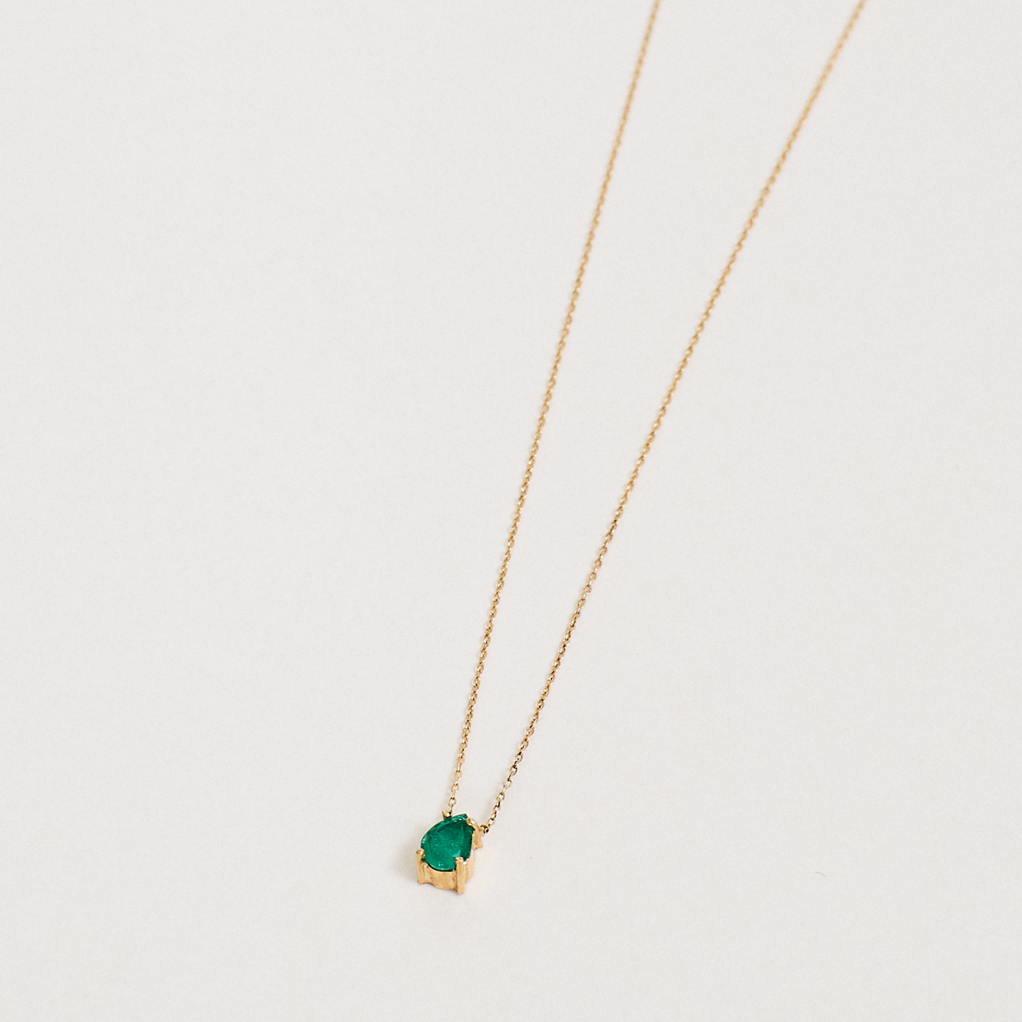 CADENA EMERALD DROP