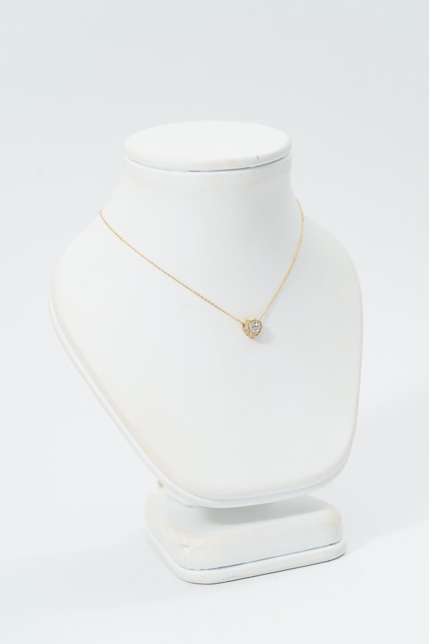 81. CADENA CORAZON DIAMANTES